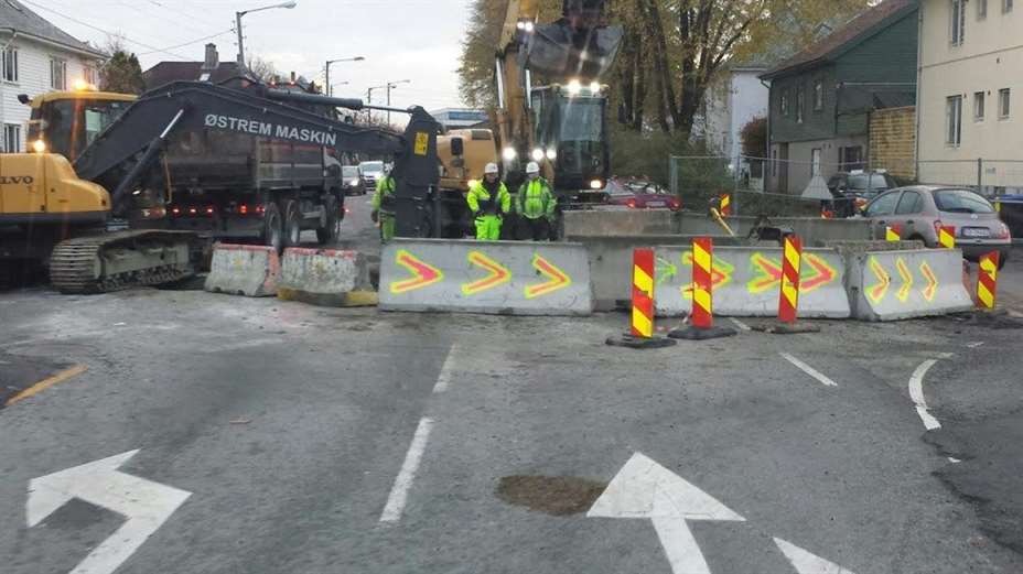 Oppgraderer kloakken i Karmsundgata. FOTO: Kjell Bua