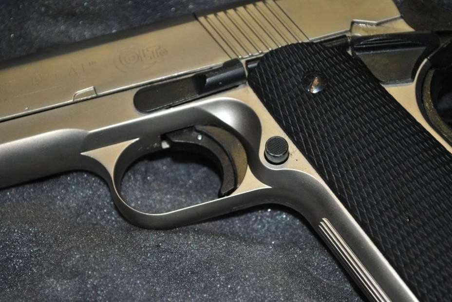 Luftpistol replikavåpen