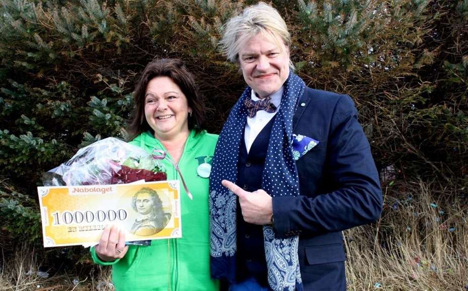 VINNEREN: Hanne Torunn Vea er hovedvinneren i Nabolagets kampanjetrekning. Det betyr 1 million kroner inn på kontoen. Foto: Pernille Storholm Skaret