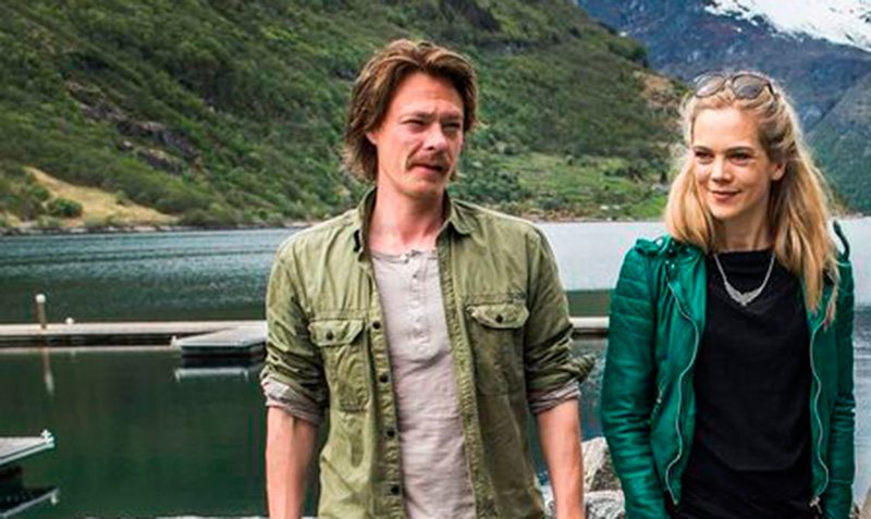 bølgen Ane Dahl Torp Kristoffer Joner.