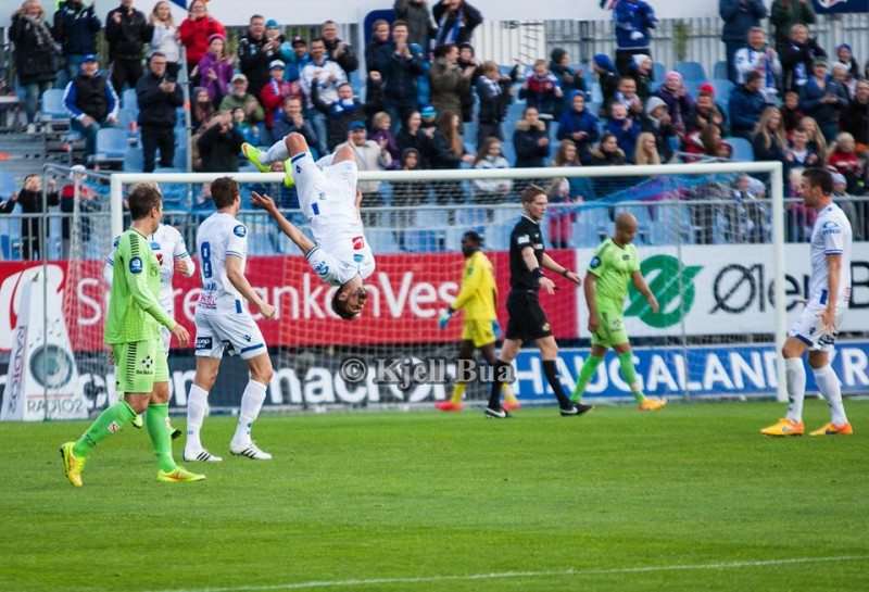 Stølås mot Sarpsborg. Tok salto. FOTO: Kjell Bua